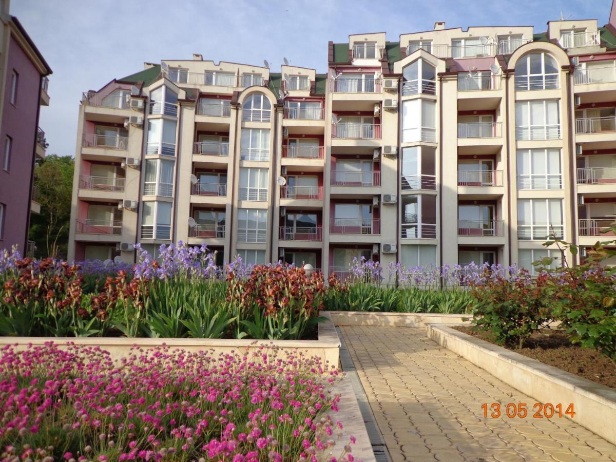 Kavarna Hills Apartments Exterior photo